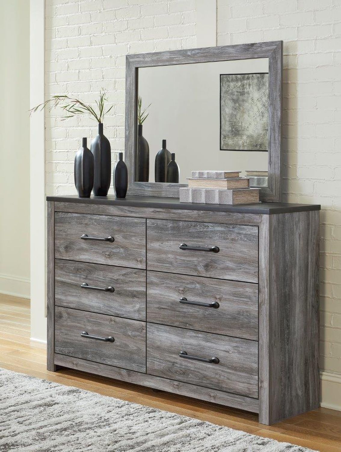 Bronyan Dark Gray Dresser B129031