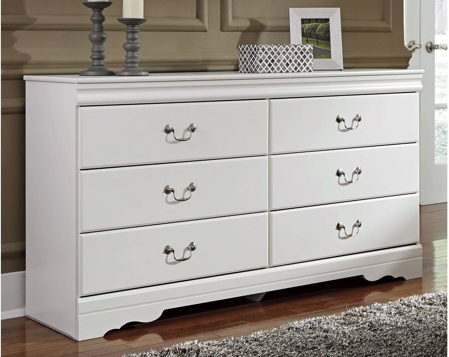 Anarasia White Dresser B12931