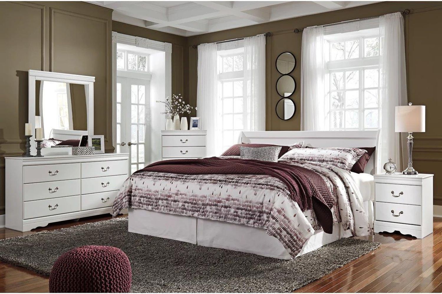 Anarasia White Dresser B12931