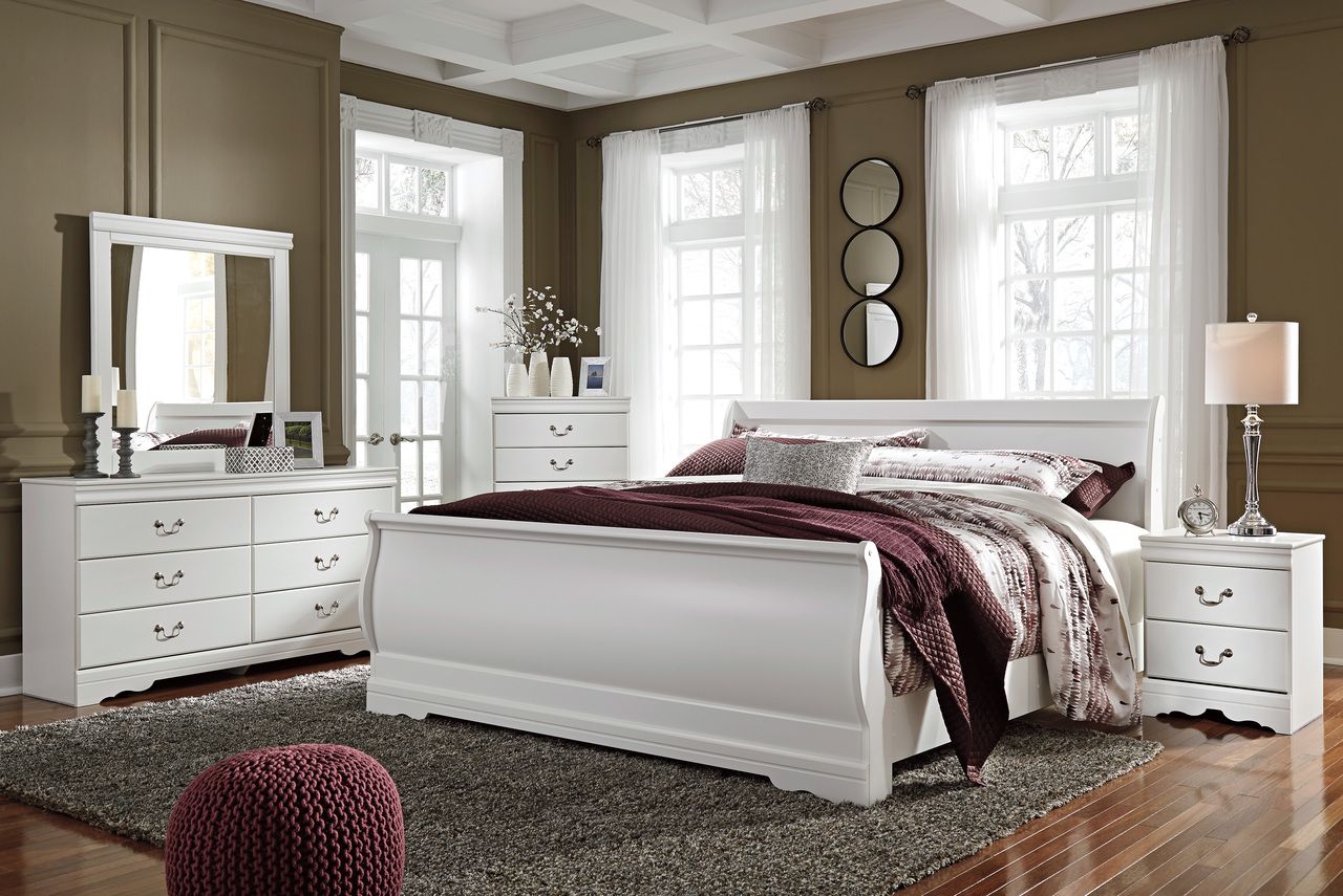 Anarasia White Dresser B12931
