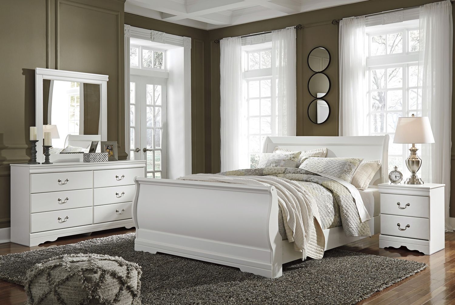 Anarasia White Dresser B12931