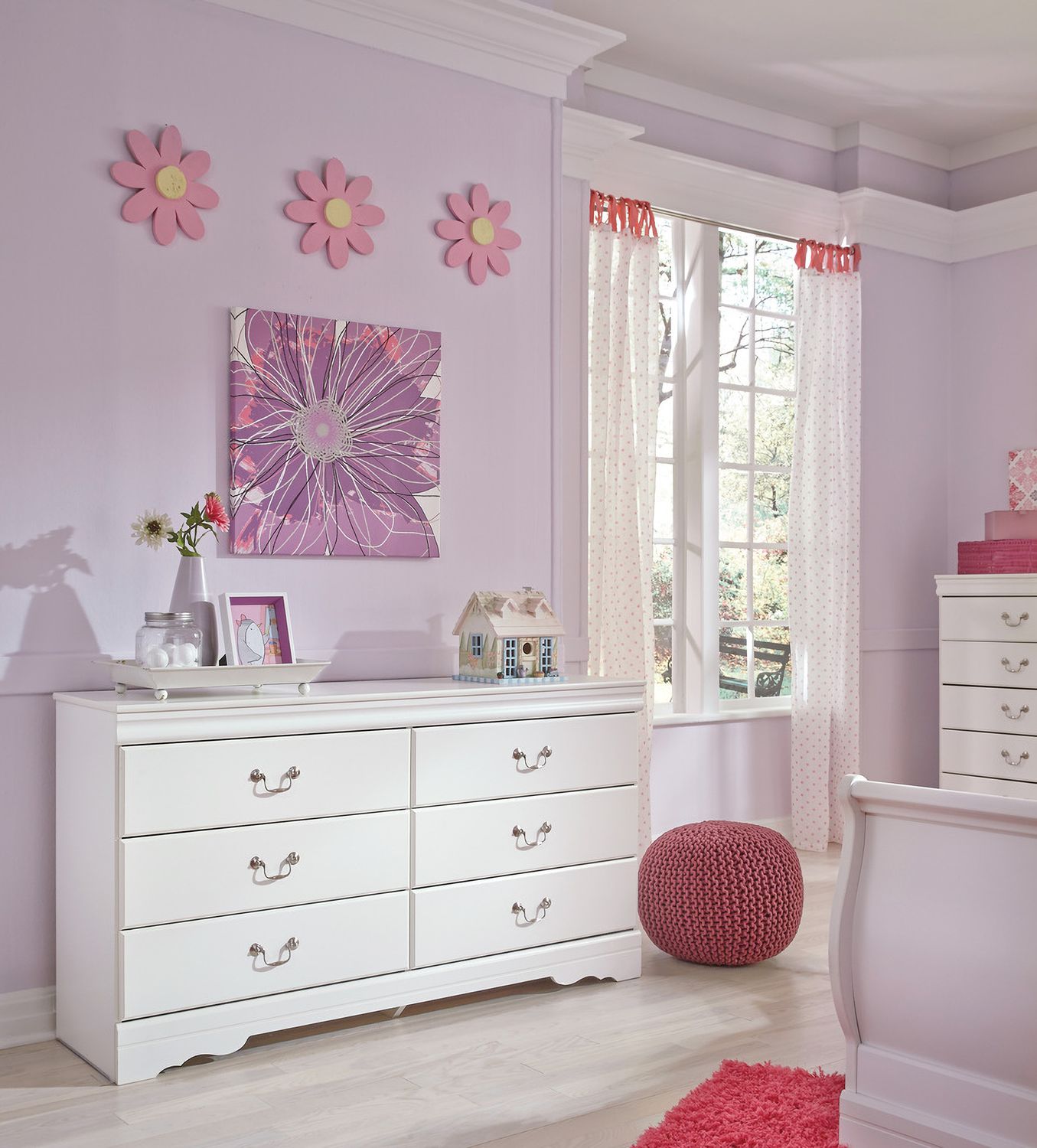 Anarasia White Dresser B12931