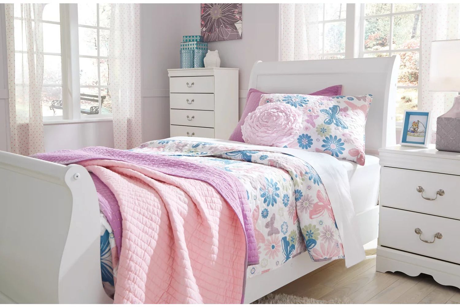 Anarasia White Twin Sleigh Headboard Only B12963