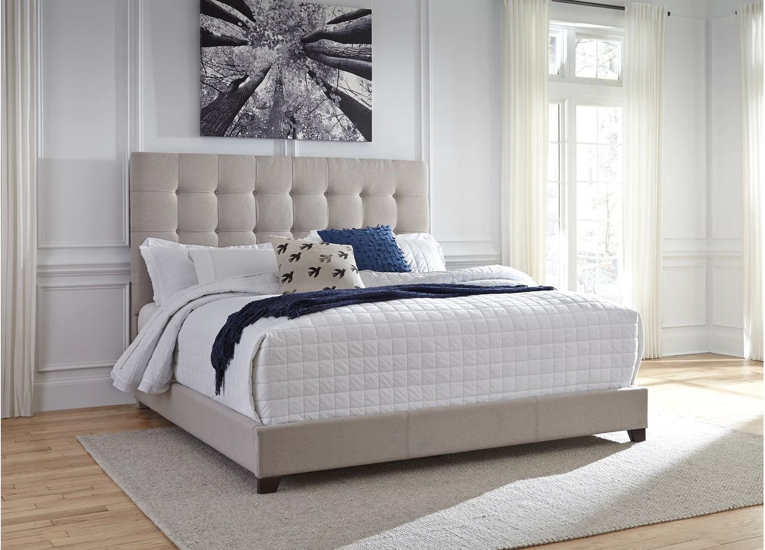 Dolante Queen Upholstered Bed In Beige B130581