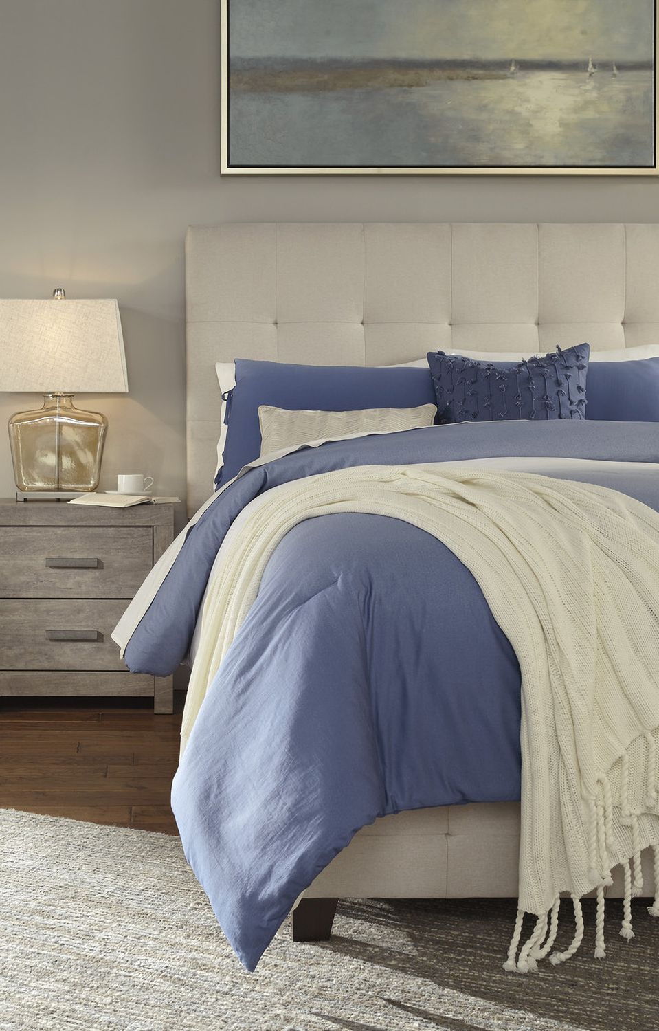 Dolante Queen Upholstered Bed In Beige B130581