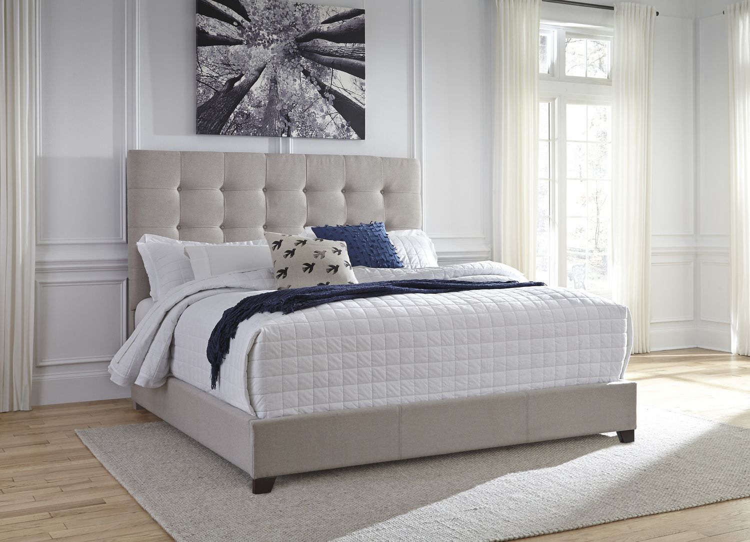 Dolante Queen Upholstered Bed In Beige B130581