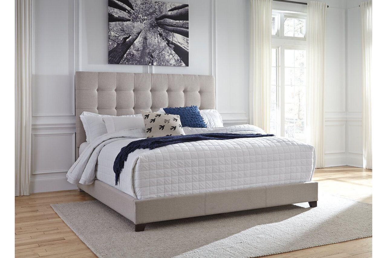 Contemporary Beige Queen Upholstered Panel Bed With Chime 10" Hybrid Plush Bed In A Box Mattress B130581M91X32M69631