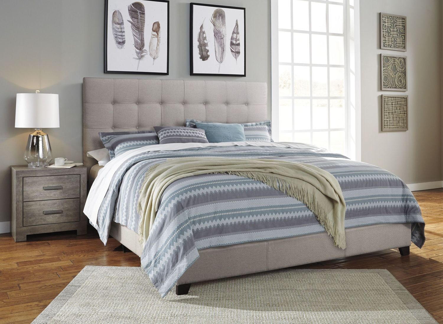 Contemporary Beige Queen Upholstered Panel Bed With Chime 12" Hybrid Ultra Plush Bed In A Box Mattress B130581M91X32M69731