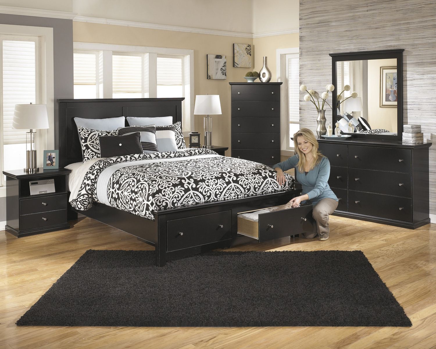 Maribel Dresser B13831