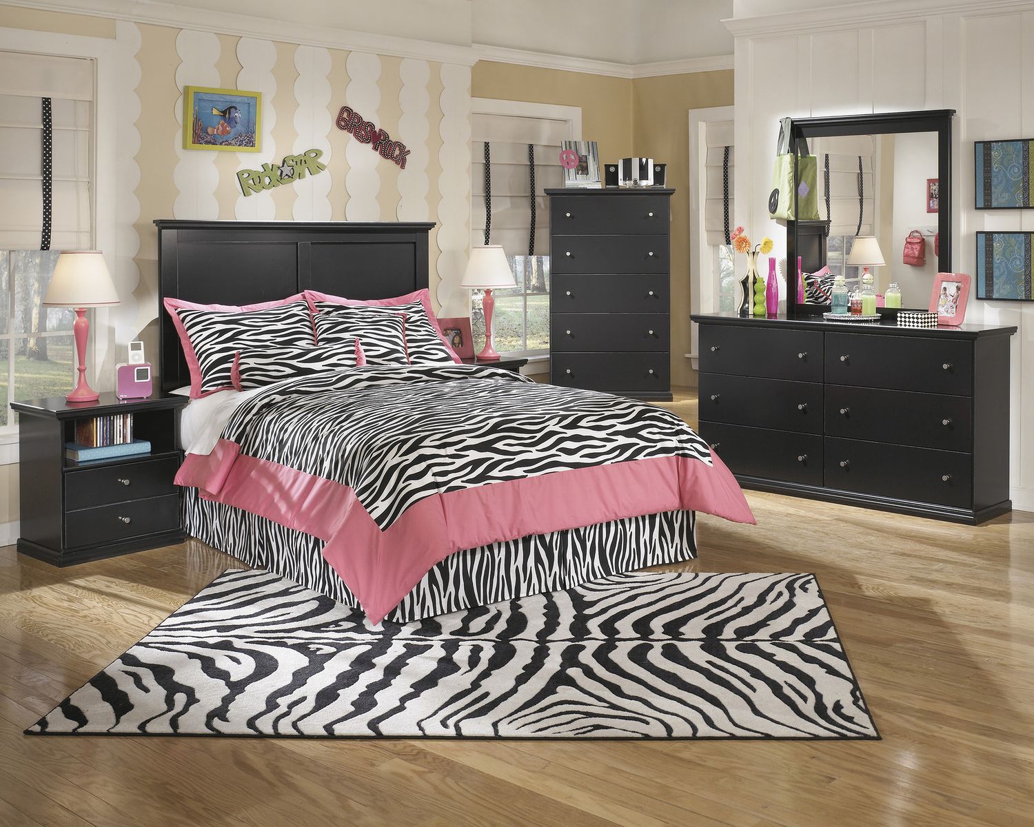 Maribel Dresser B13831