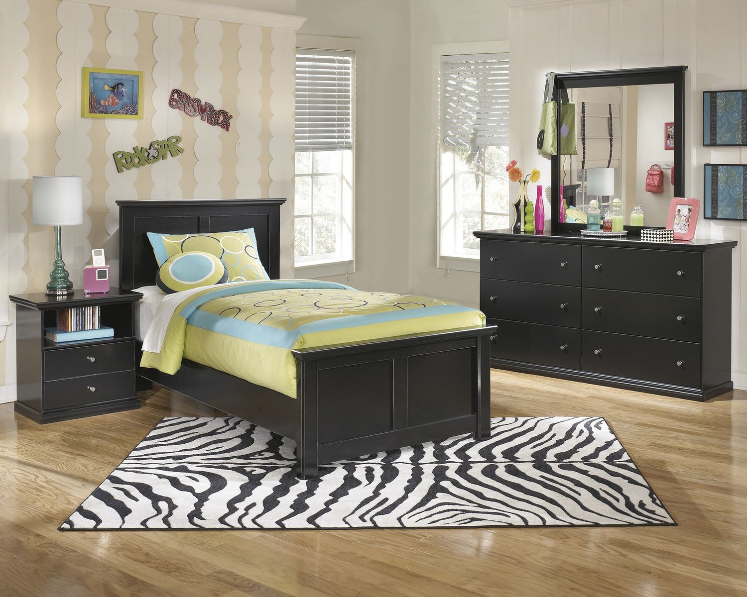 Maribel Dresser B13831