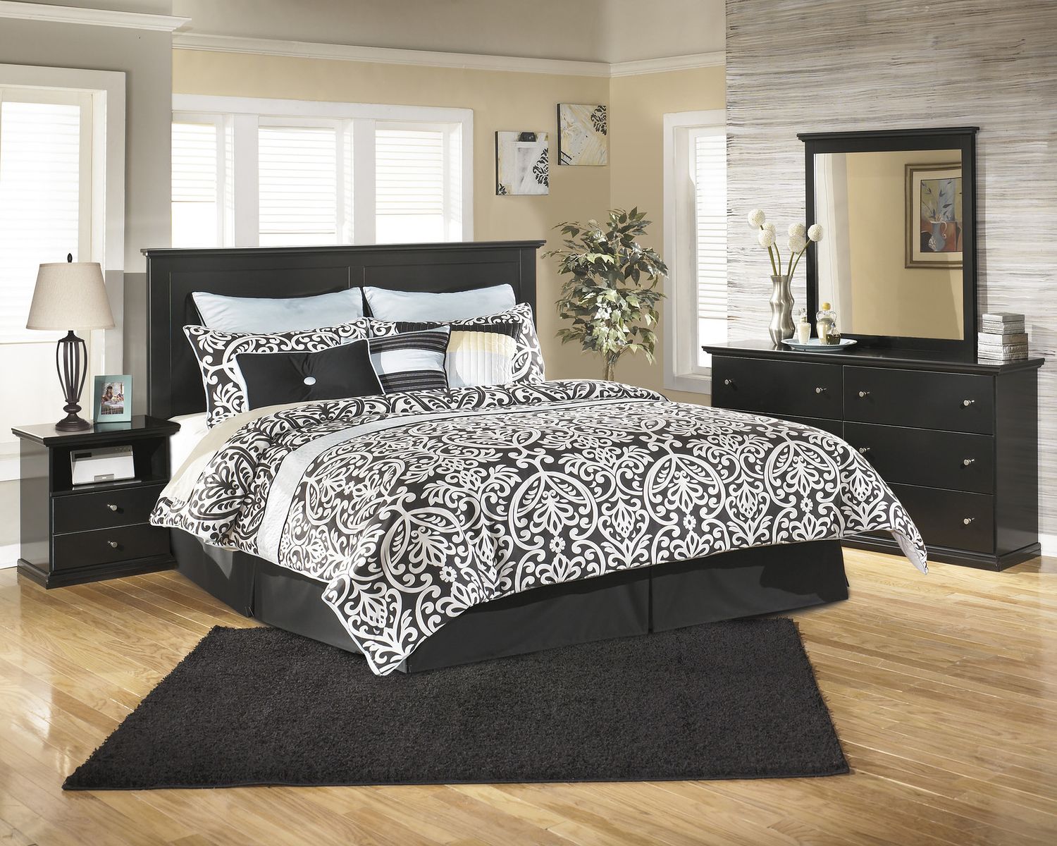 Maribel Dresser B13831