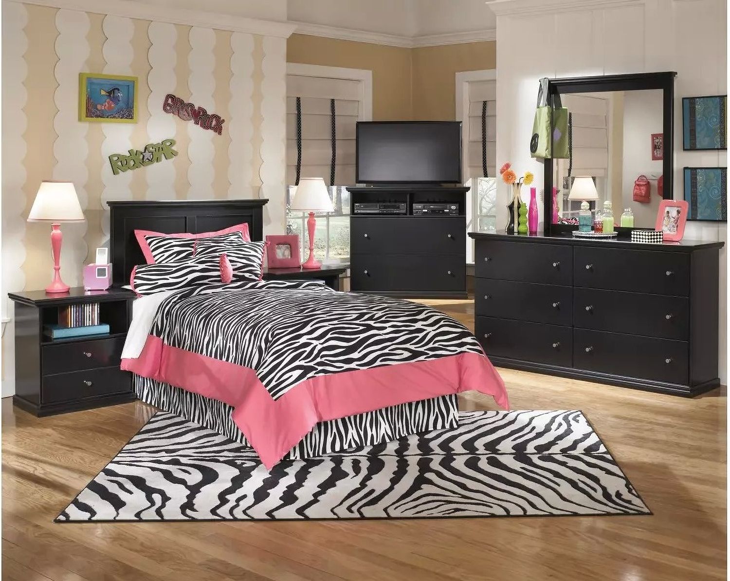 Maribel Nightstand B13891