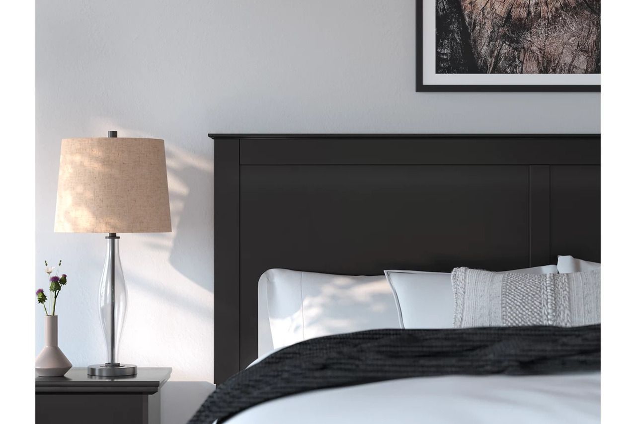 Maribel King Panel Bed In Black B138B57