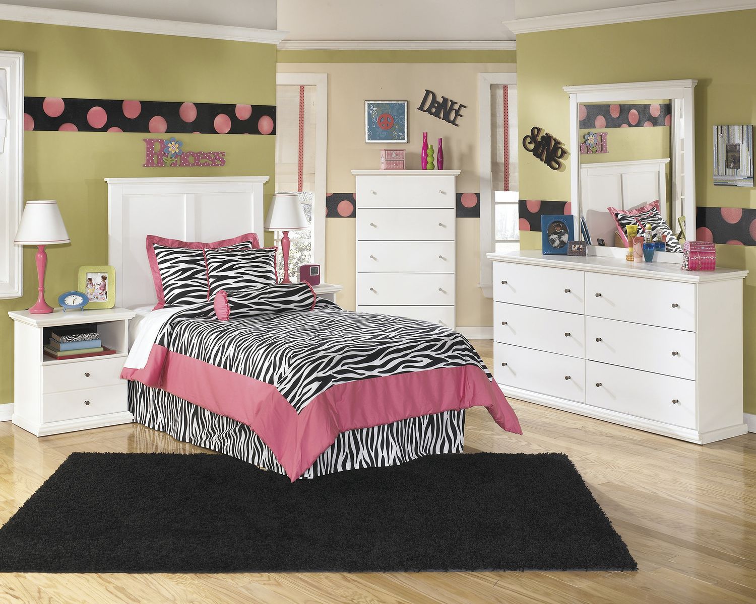 Bostwick Shoals Dresser B13931