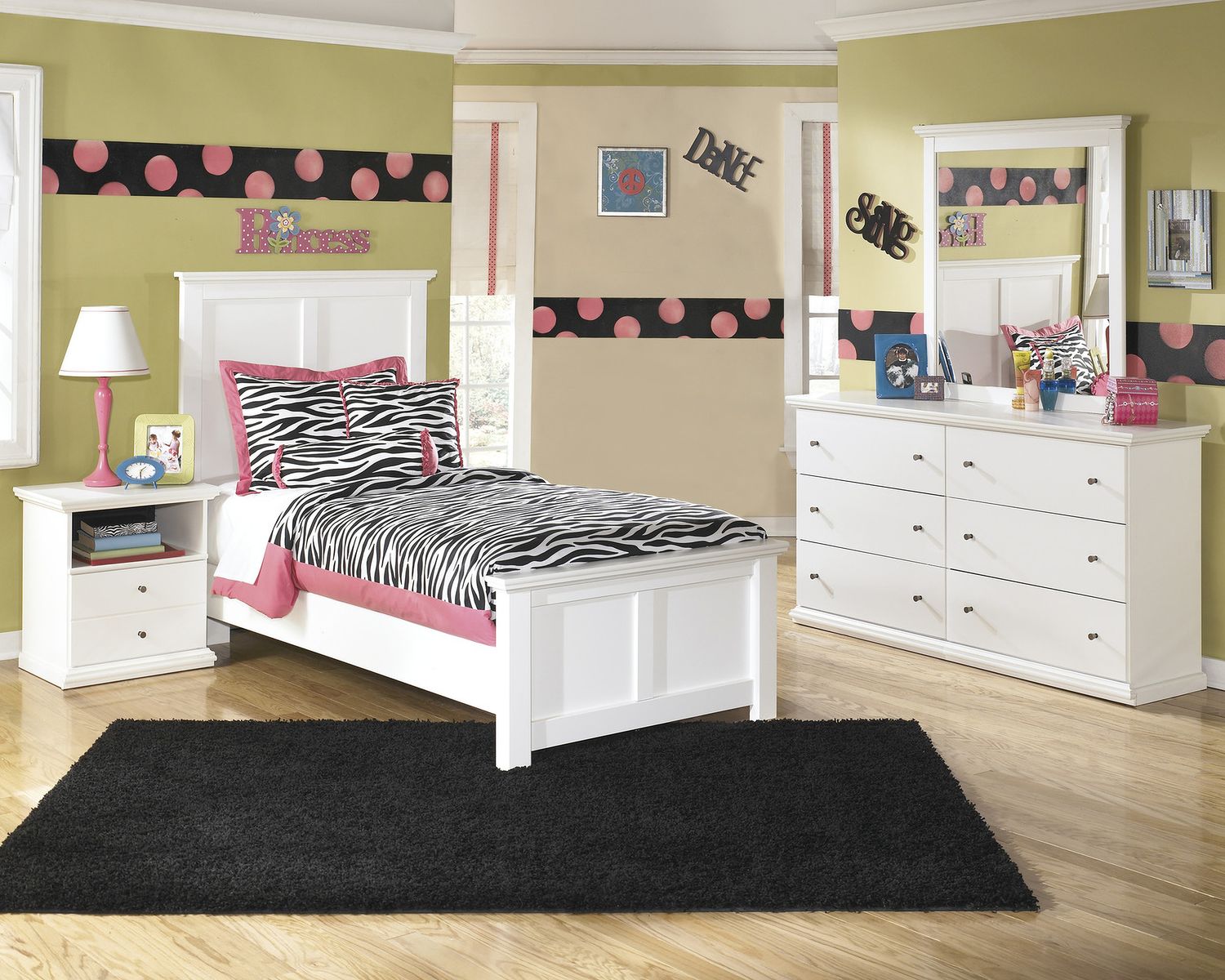 Bostwick Shoals Dresser B13931