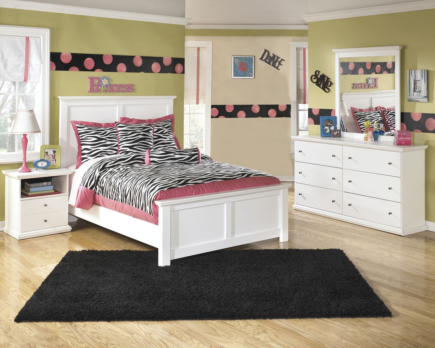 Bostwick Shoals Dresser B13931