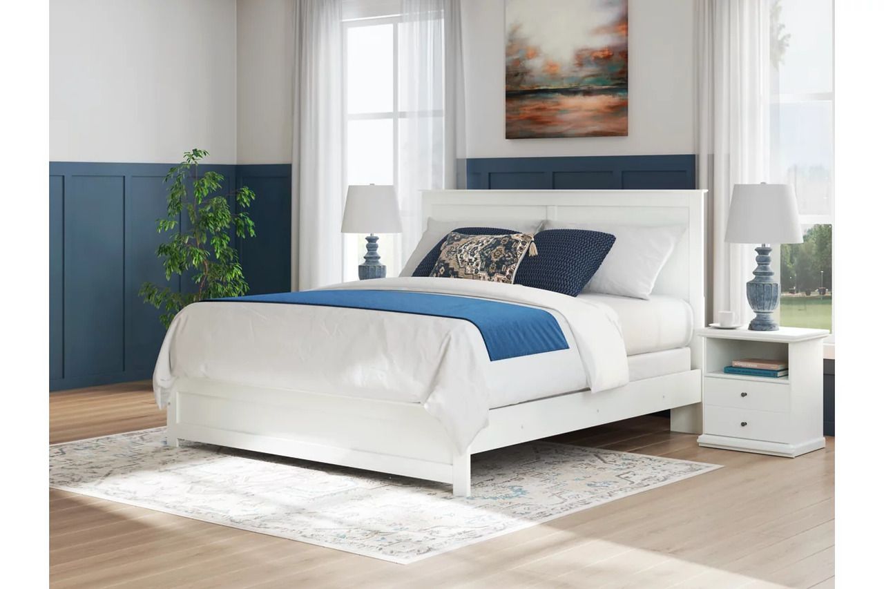 Bostwick Shoals King Panel Bed In White B139B47