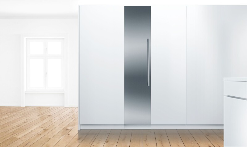 Benchmark Built-in Freezer 18'' flat hinge view 4