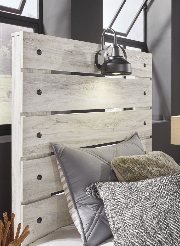Cambeck Whitewash Full Panel Storage Bed B192B33