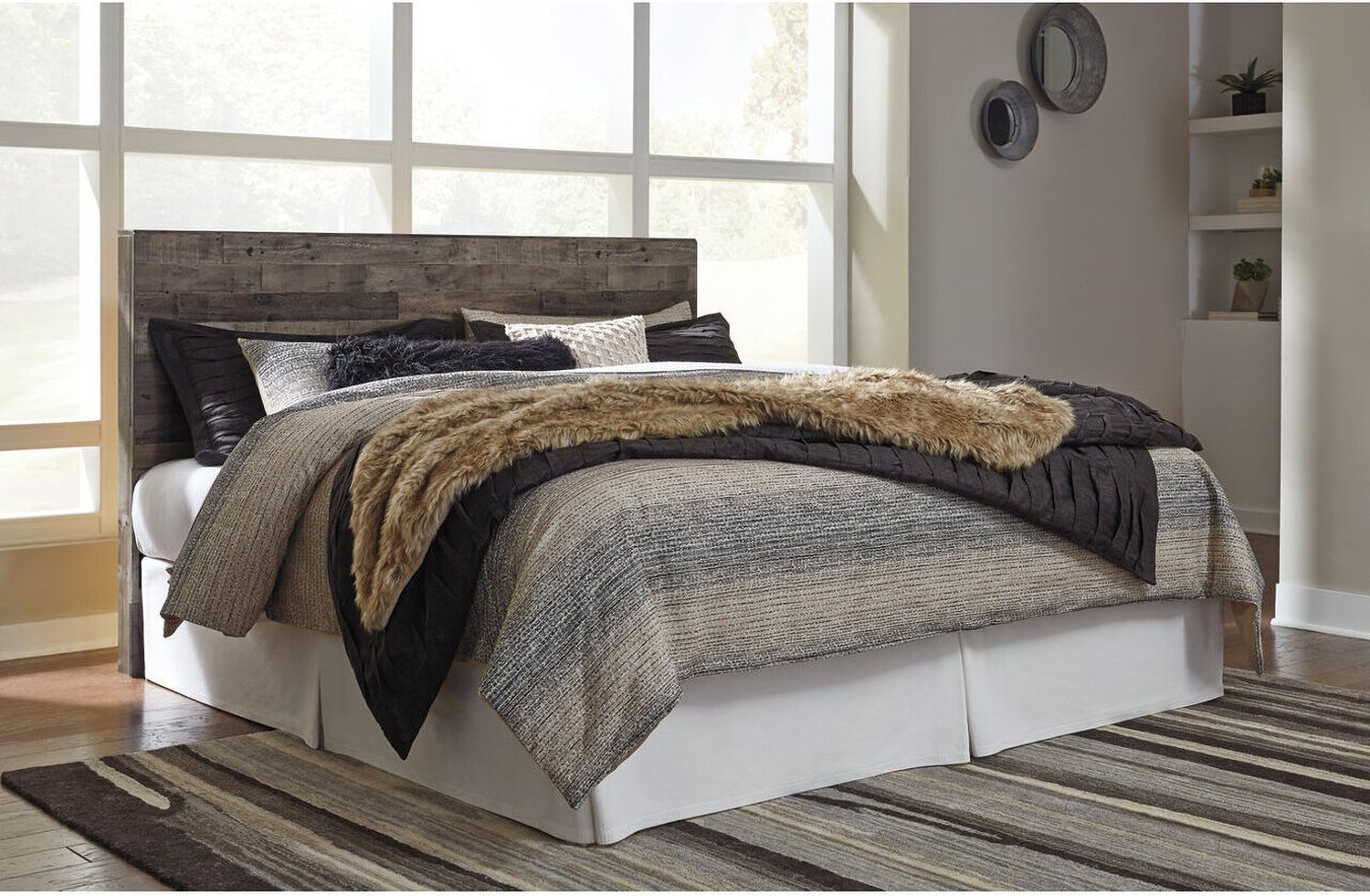 Derekson Gray King Storage Panel Bed B200B14