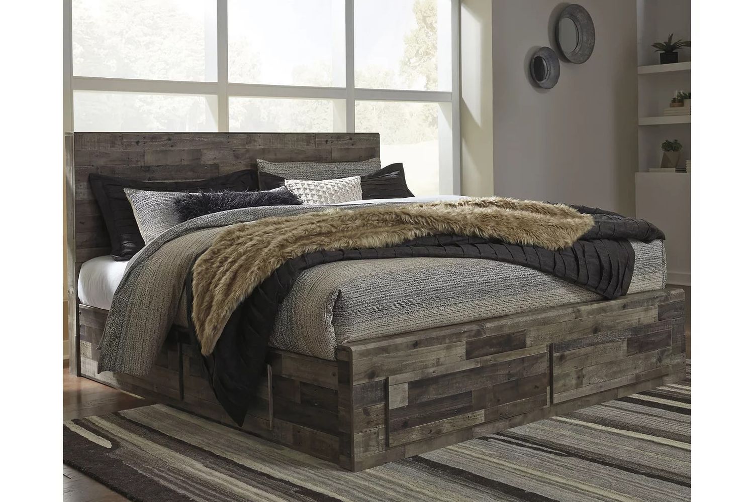 Derekson King Panel Bed with 4 Storage Drawers In Multi Gray B200B19