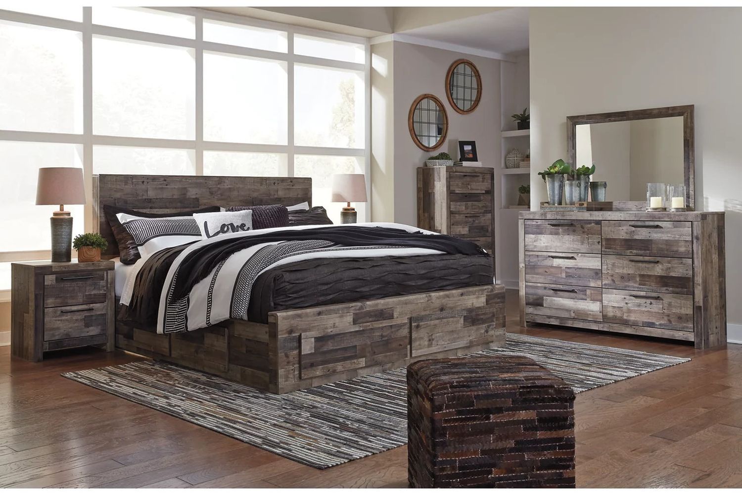 Derekson King Panel Bed with 4 Storage Drawers In Multi Gray B200B19