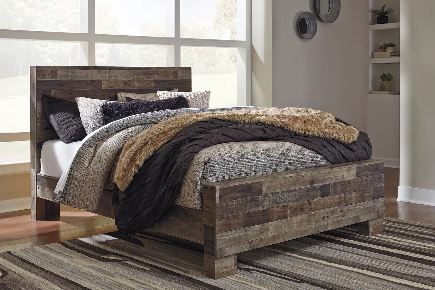 Derekson Gray Queen Panel Bed B200B6