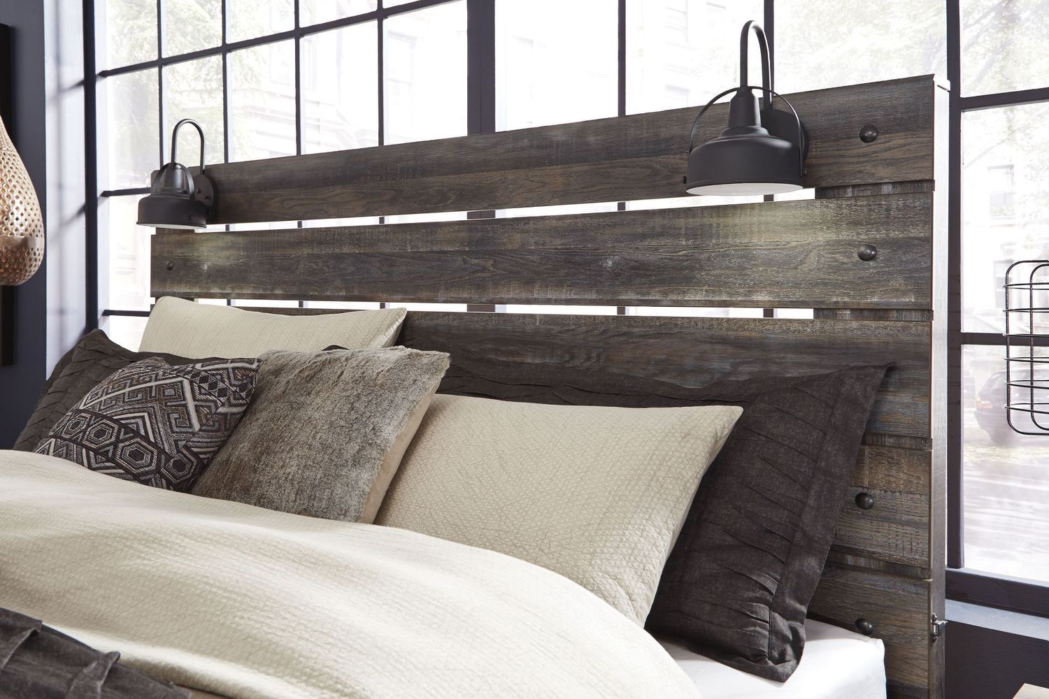 Drystan Multi King Panel Bed B211B14