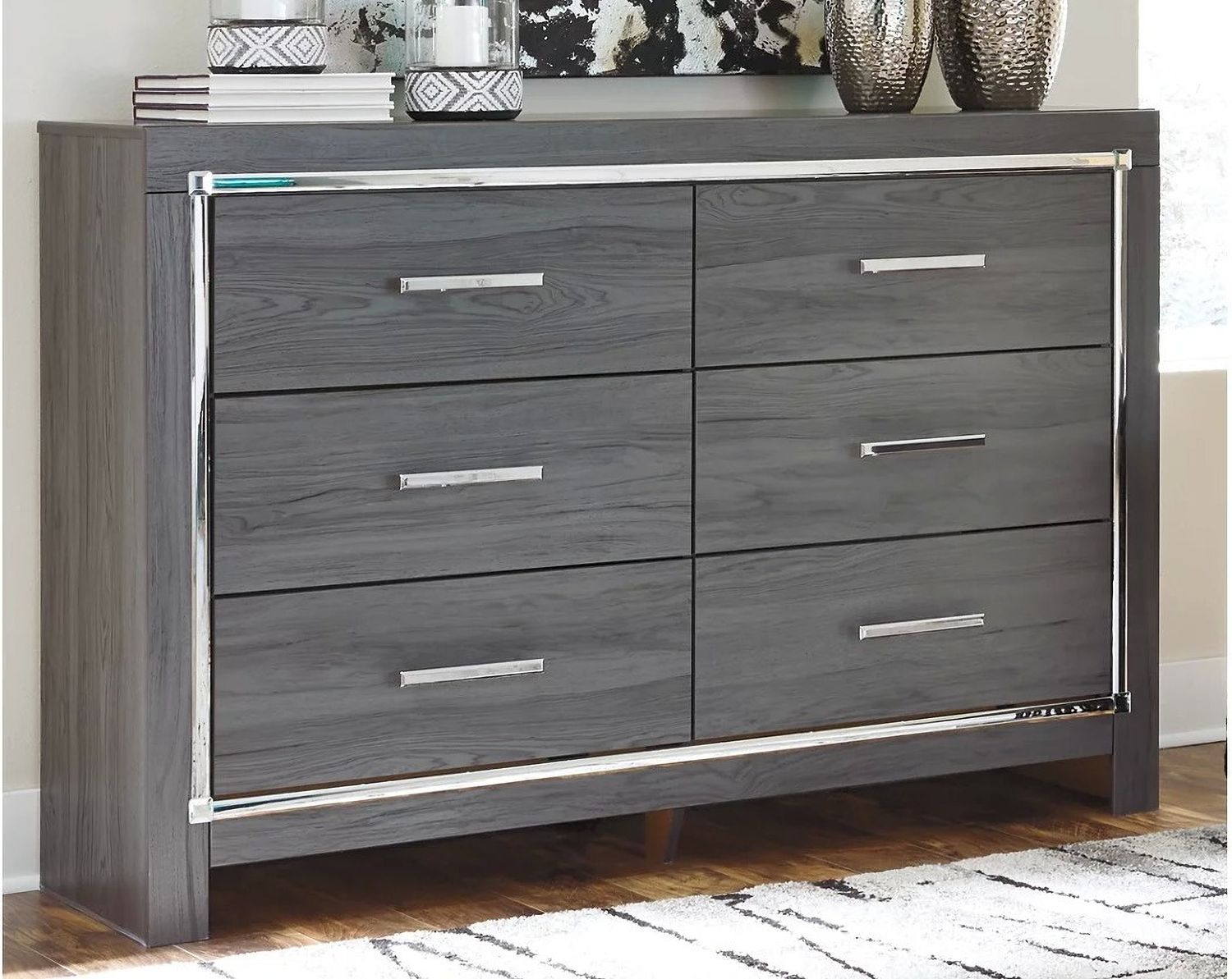 Lodanna Gray Dresser B21431