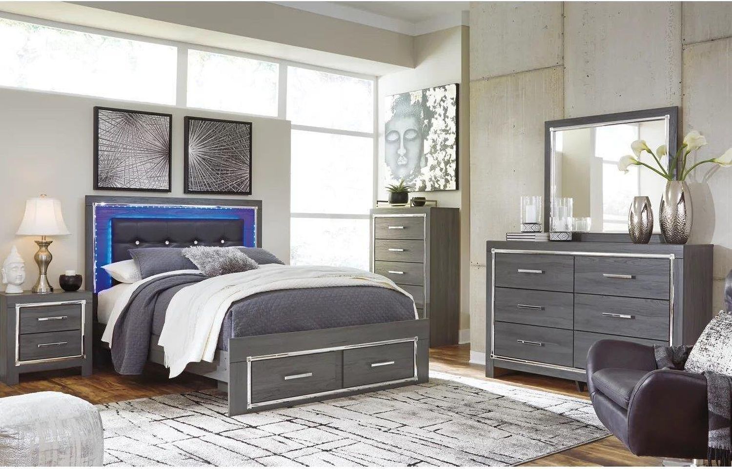 Lodanna Gray Dresser B21431