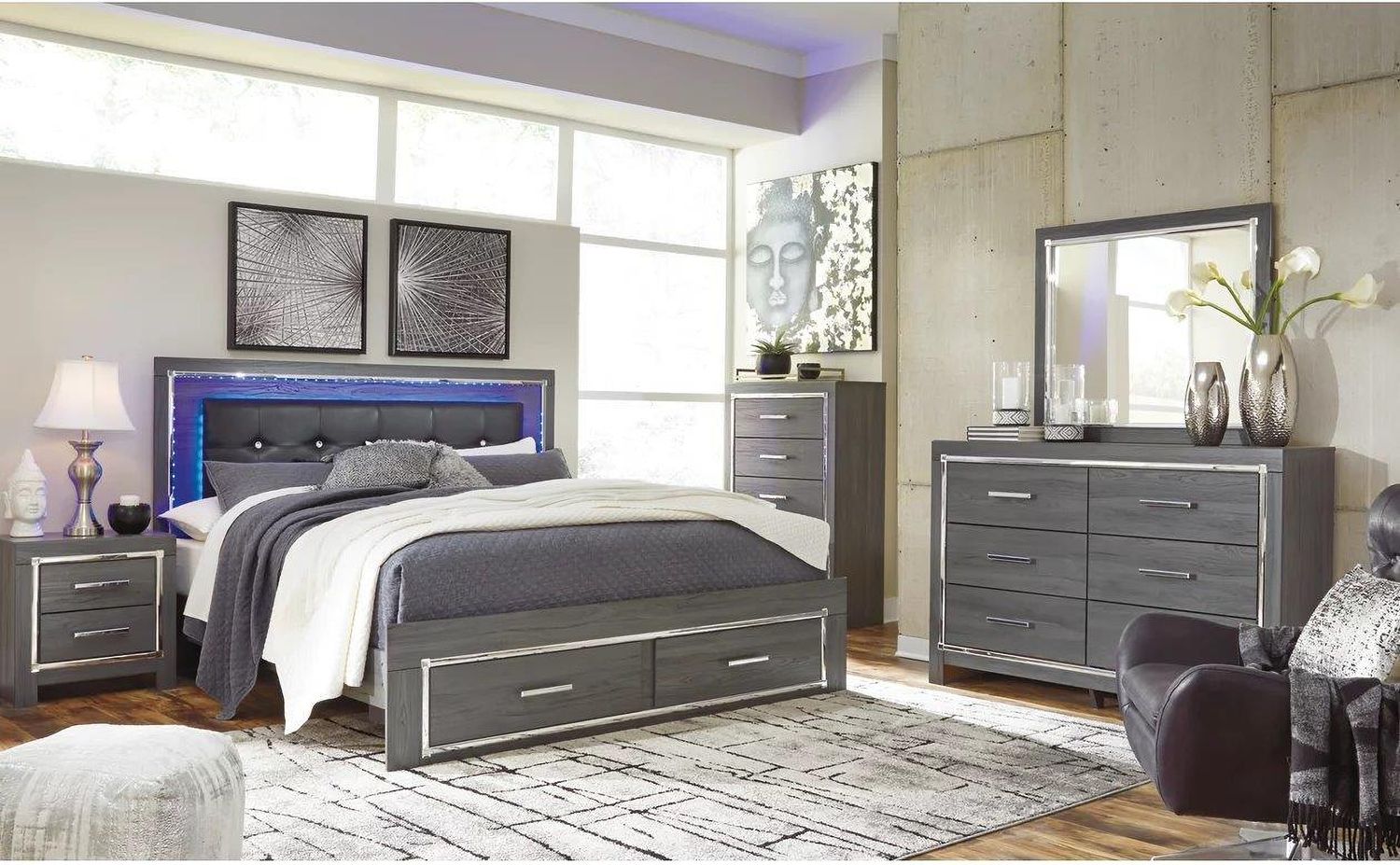 Lodanna Gray Dresser B21431