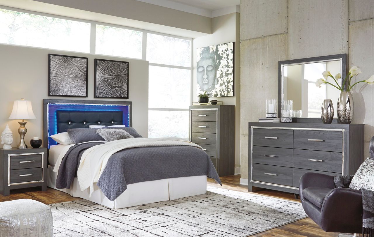 Lodanna Gray Dresser B21431