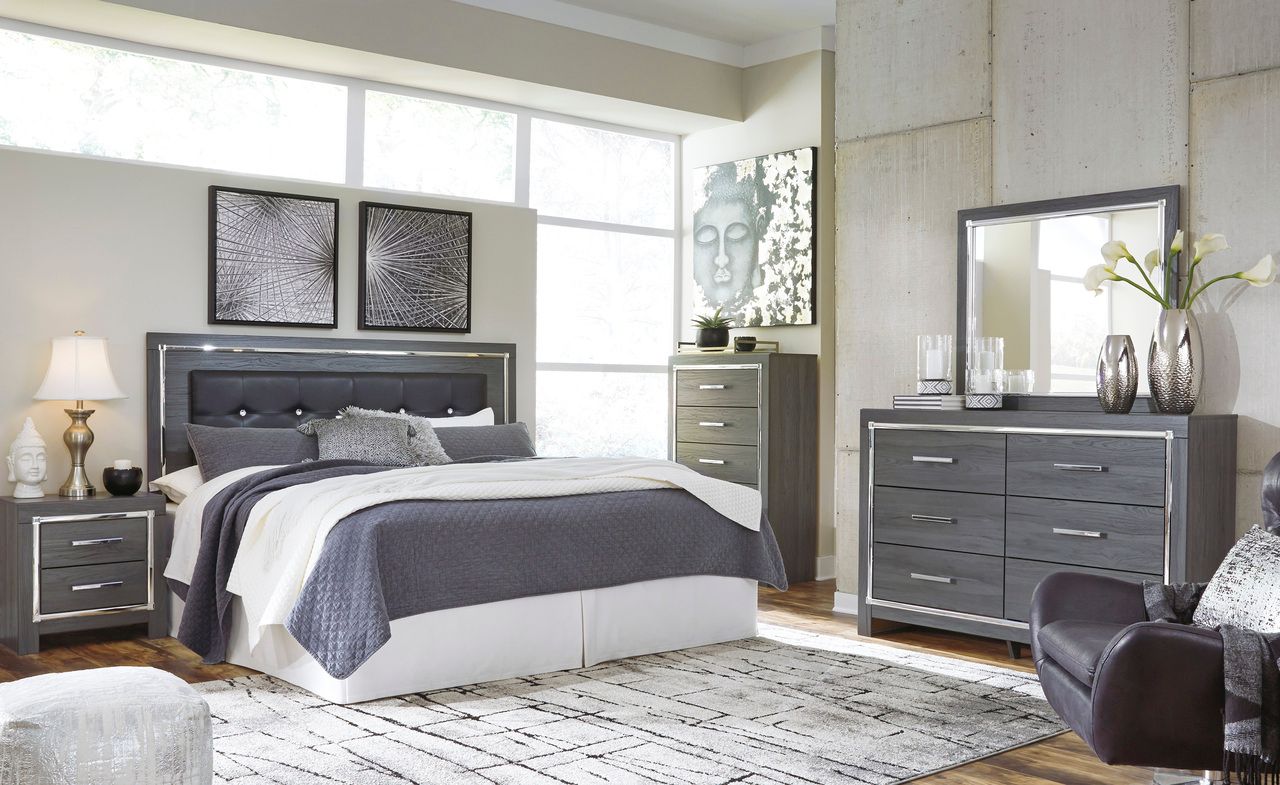 Lodanna Gray Dresser B21431
