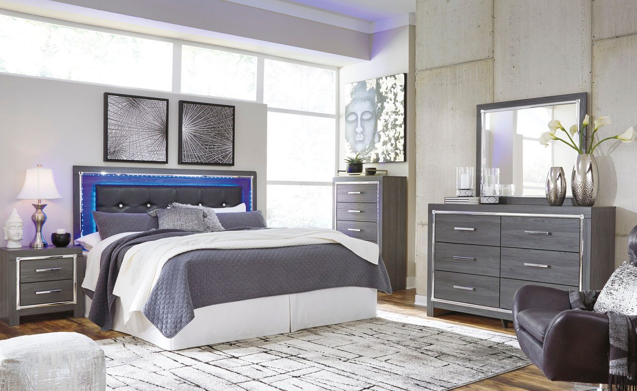 Lodanna Gray Dresser B21431