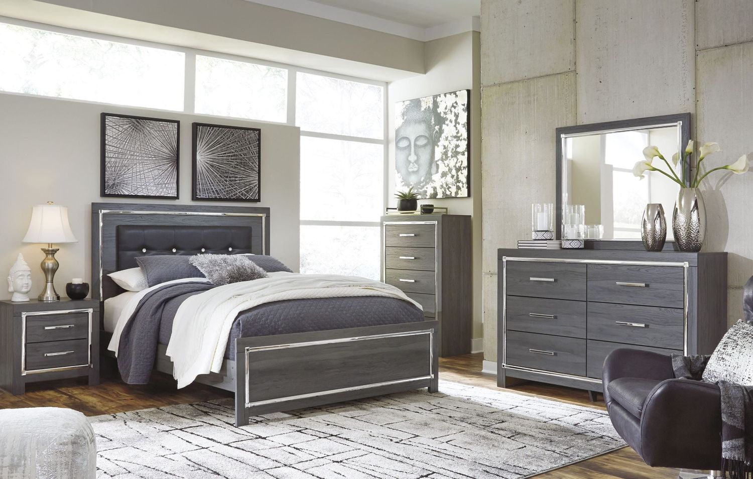 Lodanna Gray Bedroom Mirror B21436