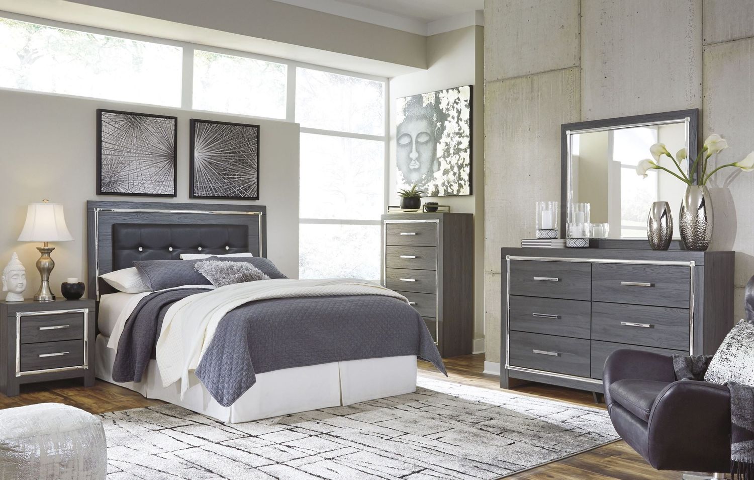 Lodanna Gray Bedroom Mirror B21436
