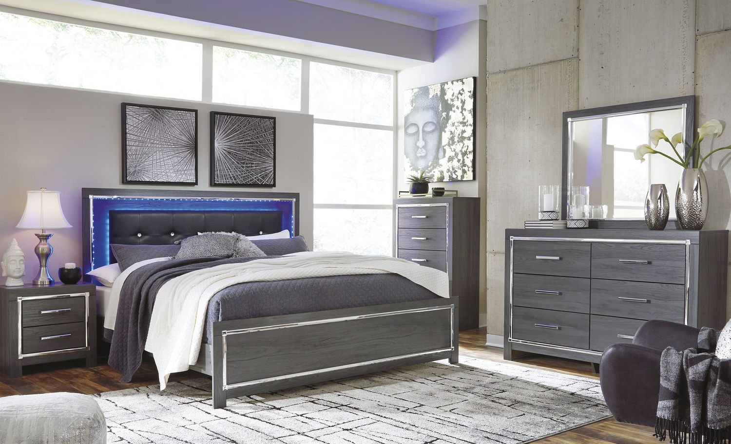 Lodanna Gray Bedroom Mirror B21436
