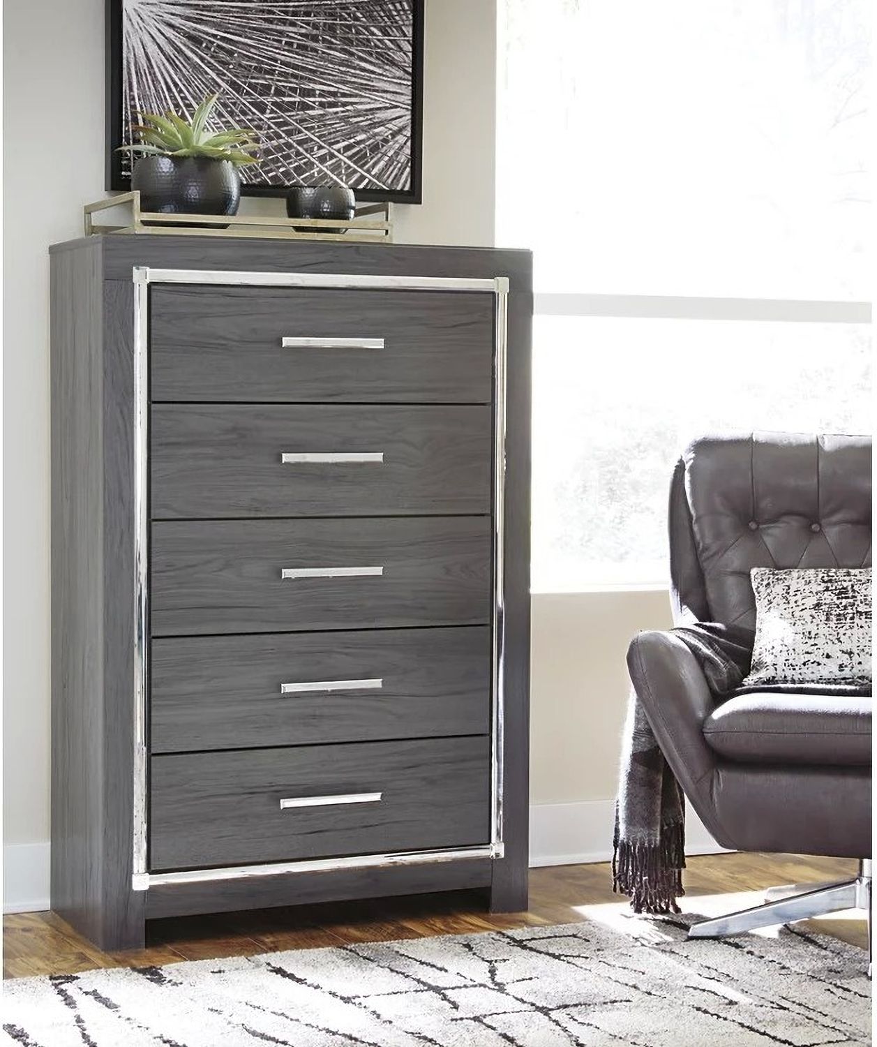 Lodanna Gray 5 Drawer Chest B21446