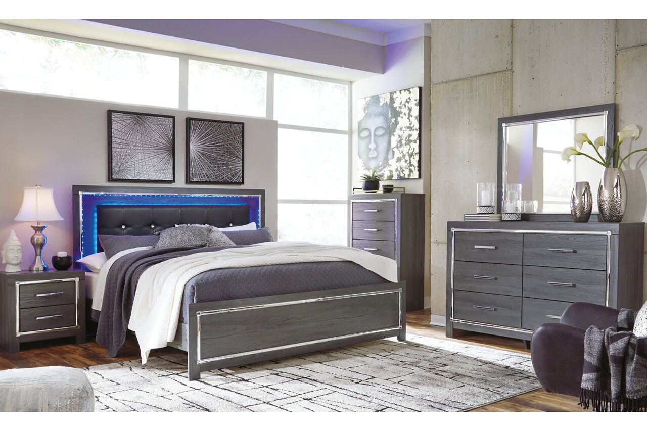 Lodanna Gray King Upholstered Panel Bed B214B10