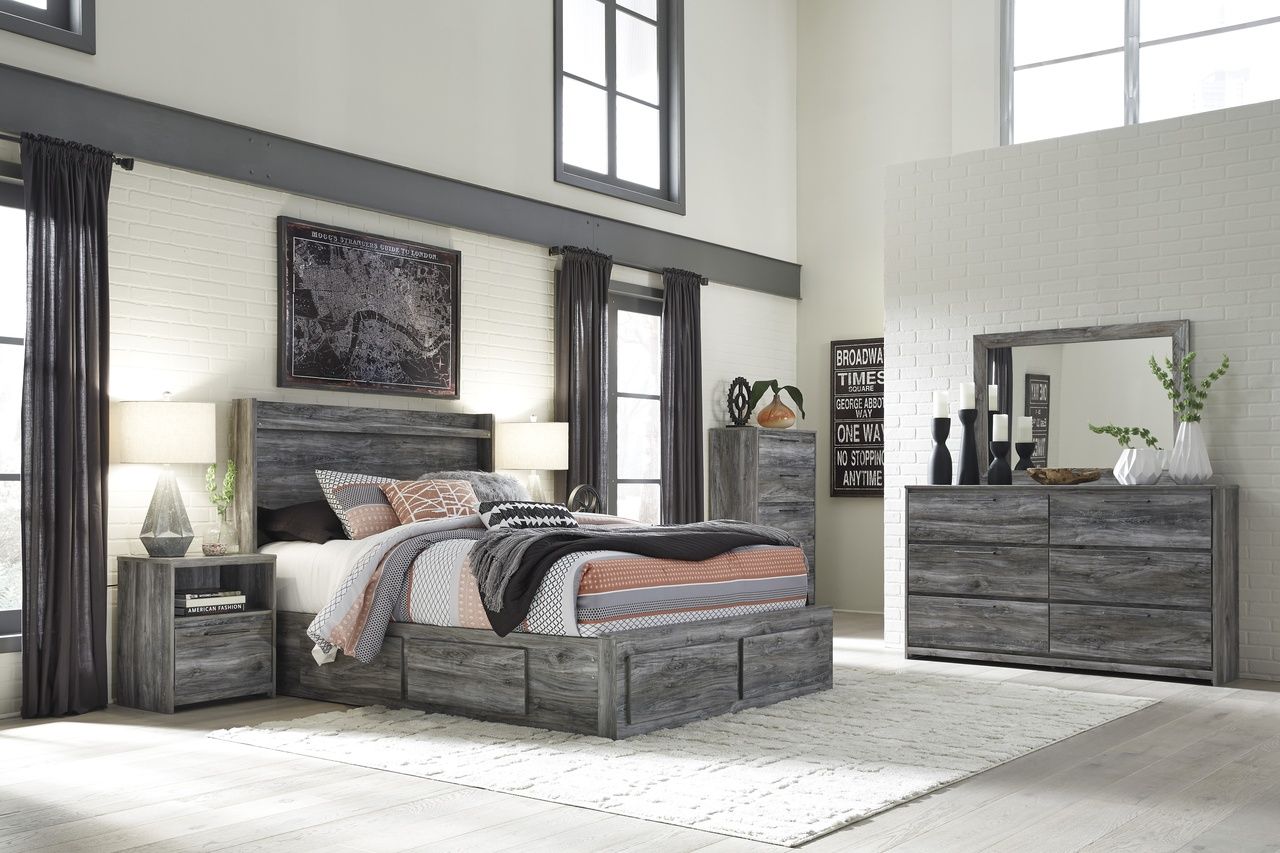 Baystorm Queen Panel Bed with 4 Storage Drawers In Gray B221B13