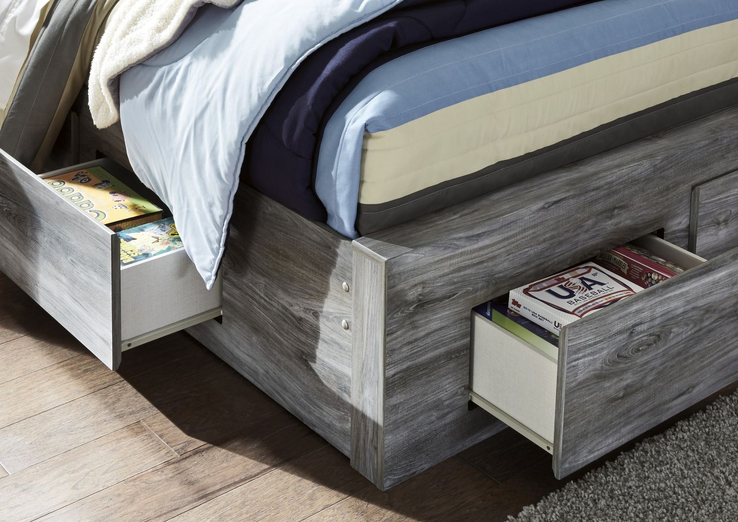 Baystorm King Panel Bed with 4 Storage Drawers In Gray B221B15