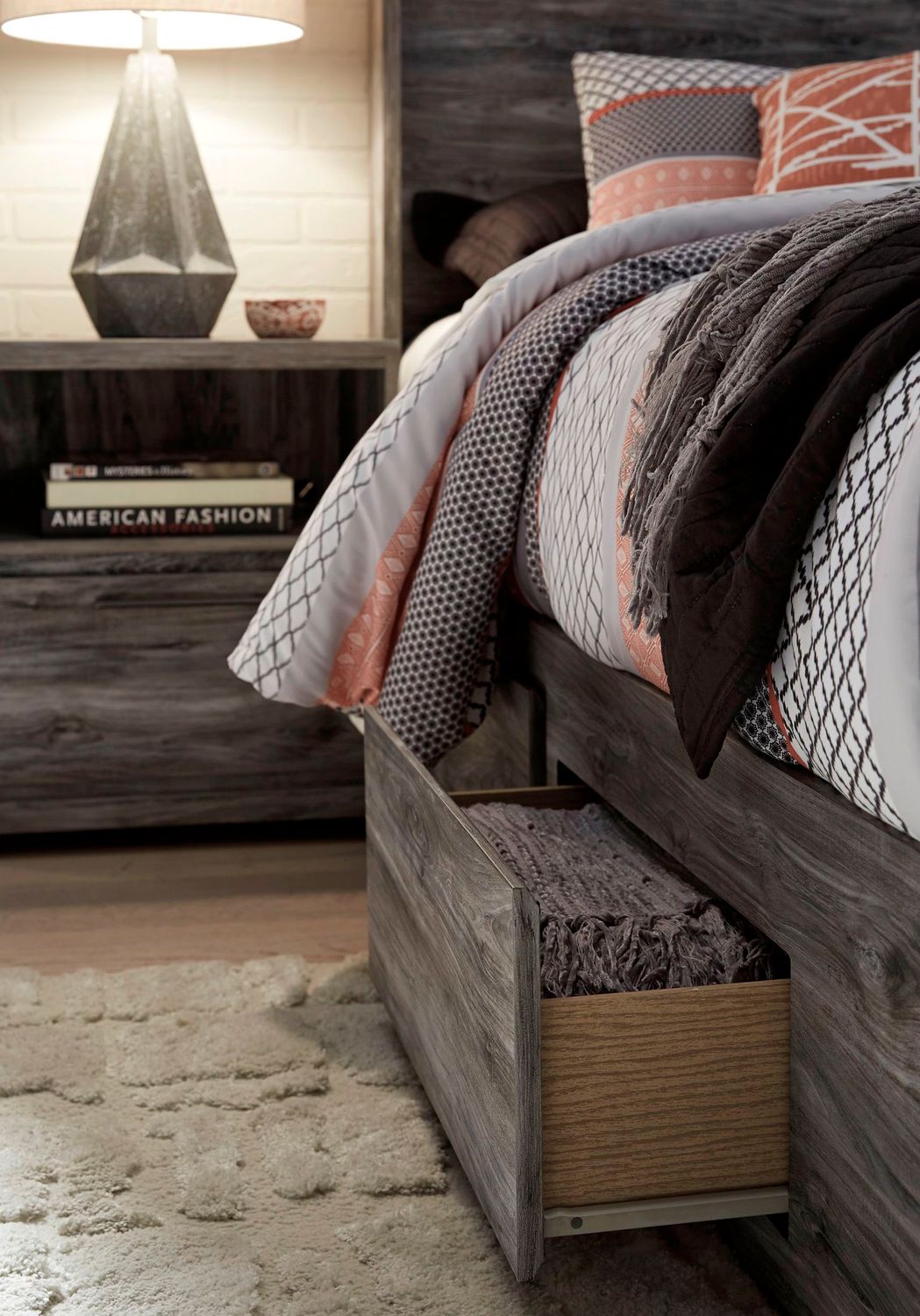Baystorm Queen Panel Bed with 6 Storage Drawers In Gray B221B4