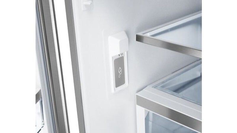 Series 6 French Door Bottom Mount Refrigerator 36'' Stainless Steel, Total No Frost B22CT80SNS