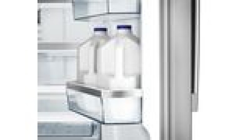 Series 6 French Door Bottom Mount Refrigerator 36'' Stainless Steel, Total No Frost B22CT80SNS