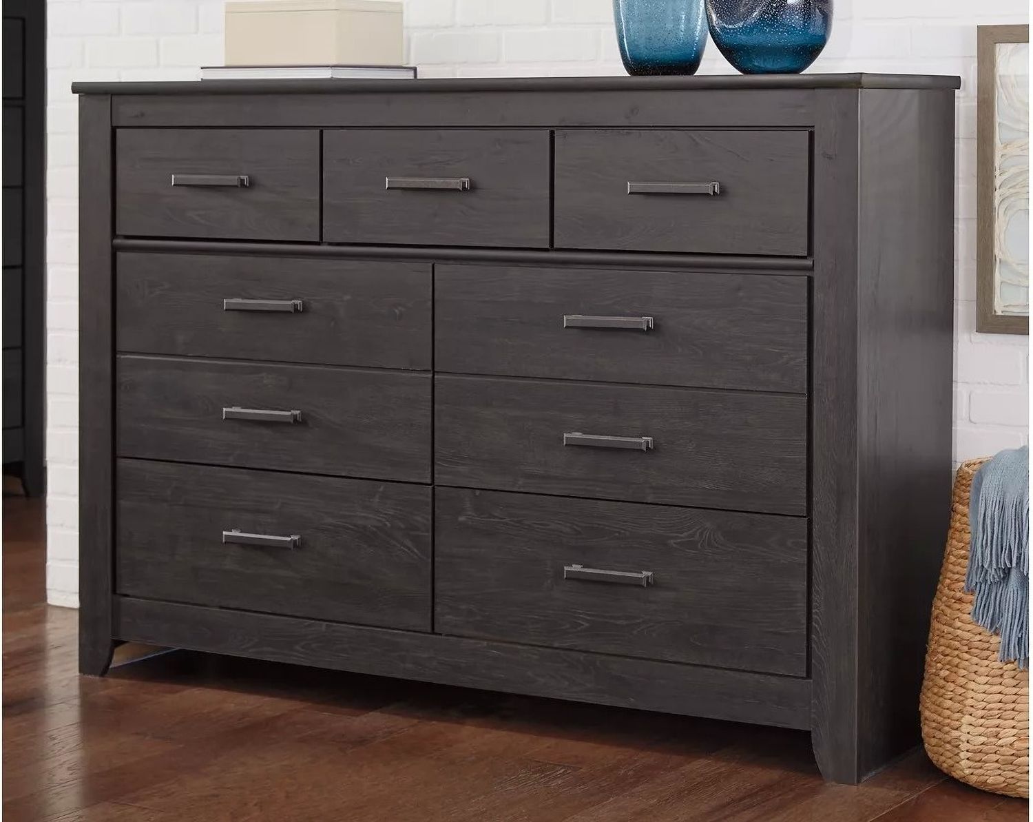 Brinxton Black Dresser B24931