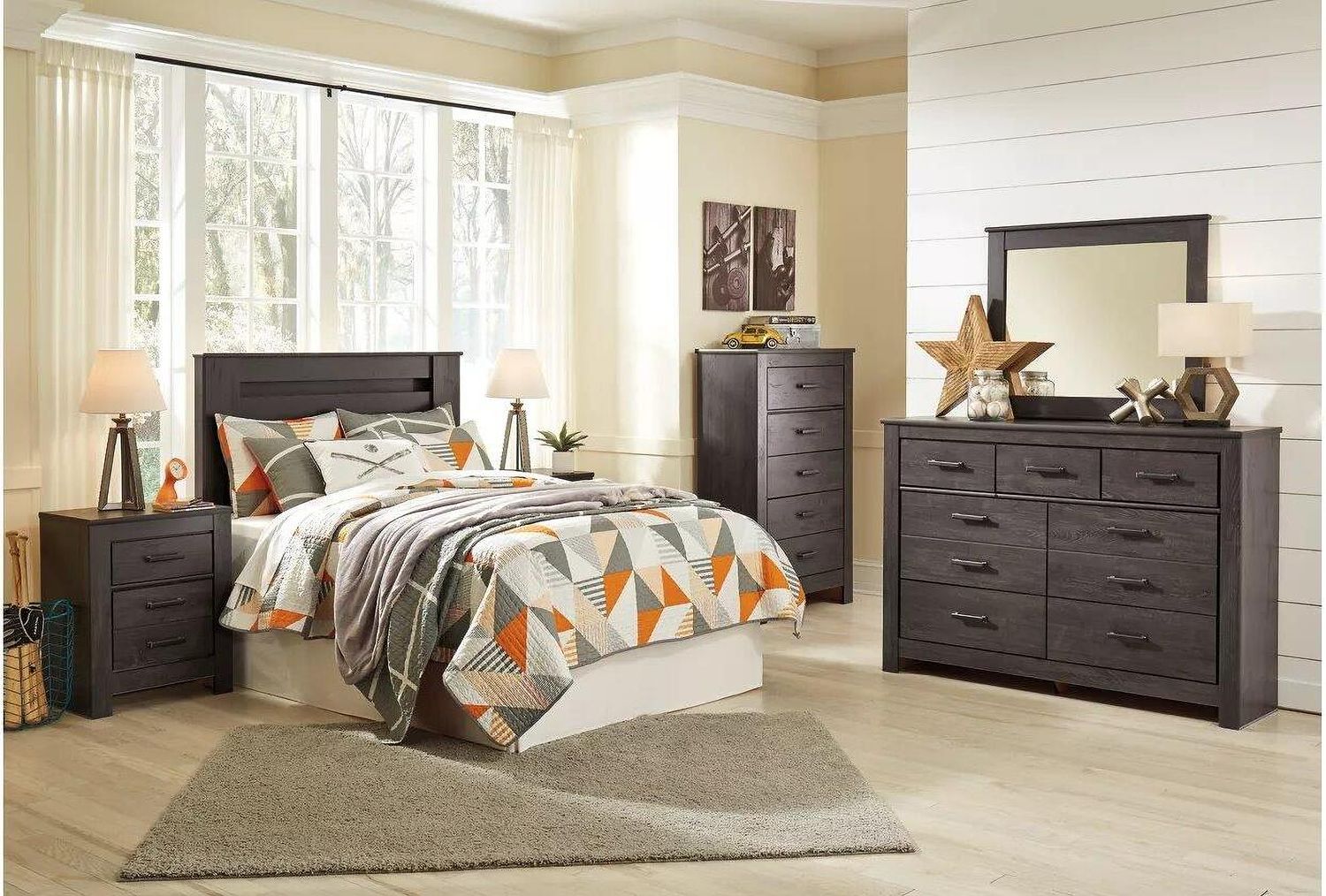 Brinxton Black Dresser B24931