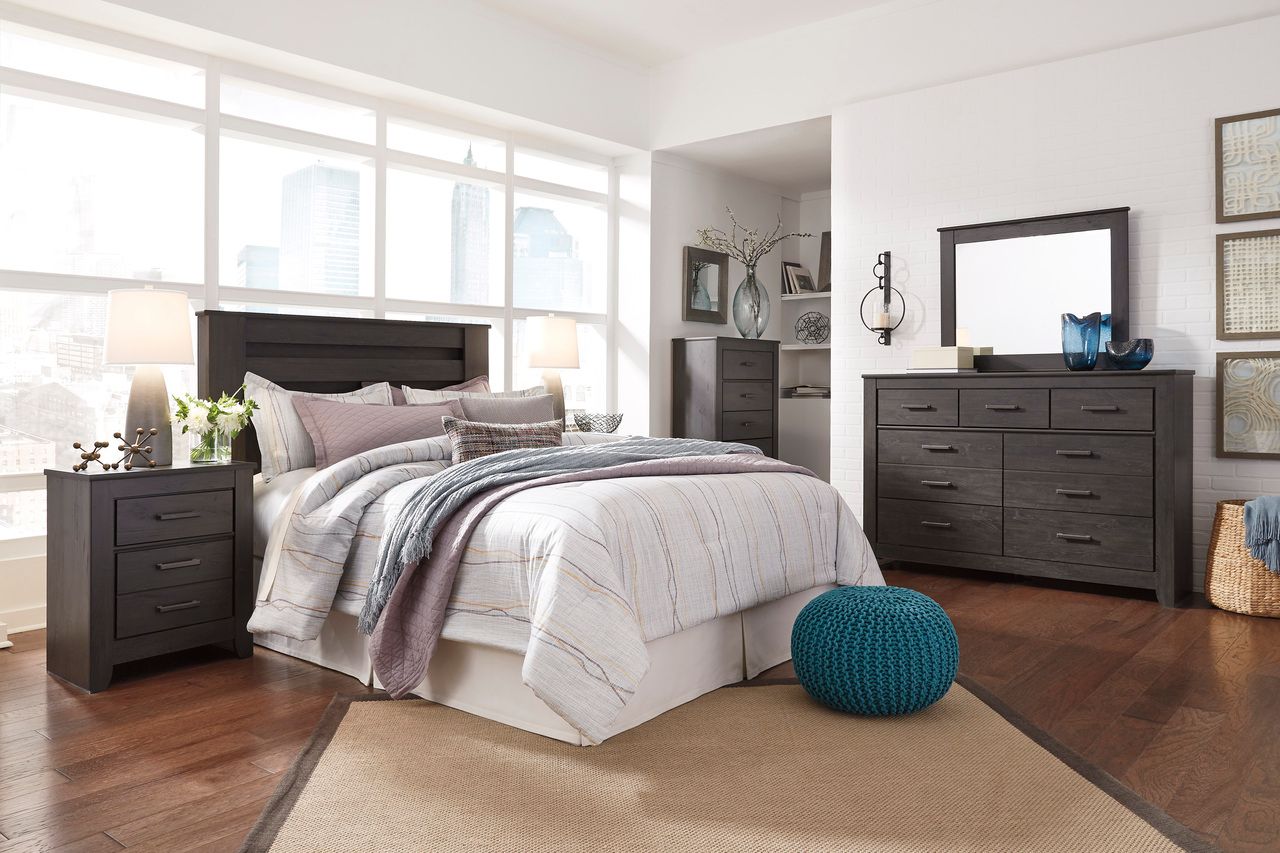 Brinxton Black Dresser B24931