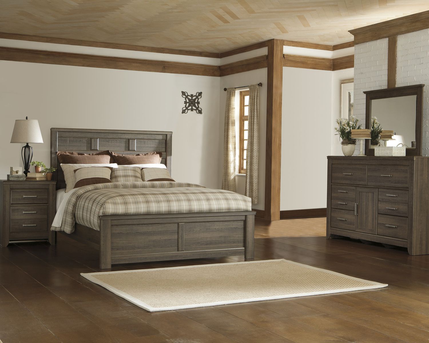 Juararo Dresser B25131
