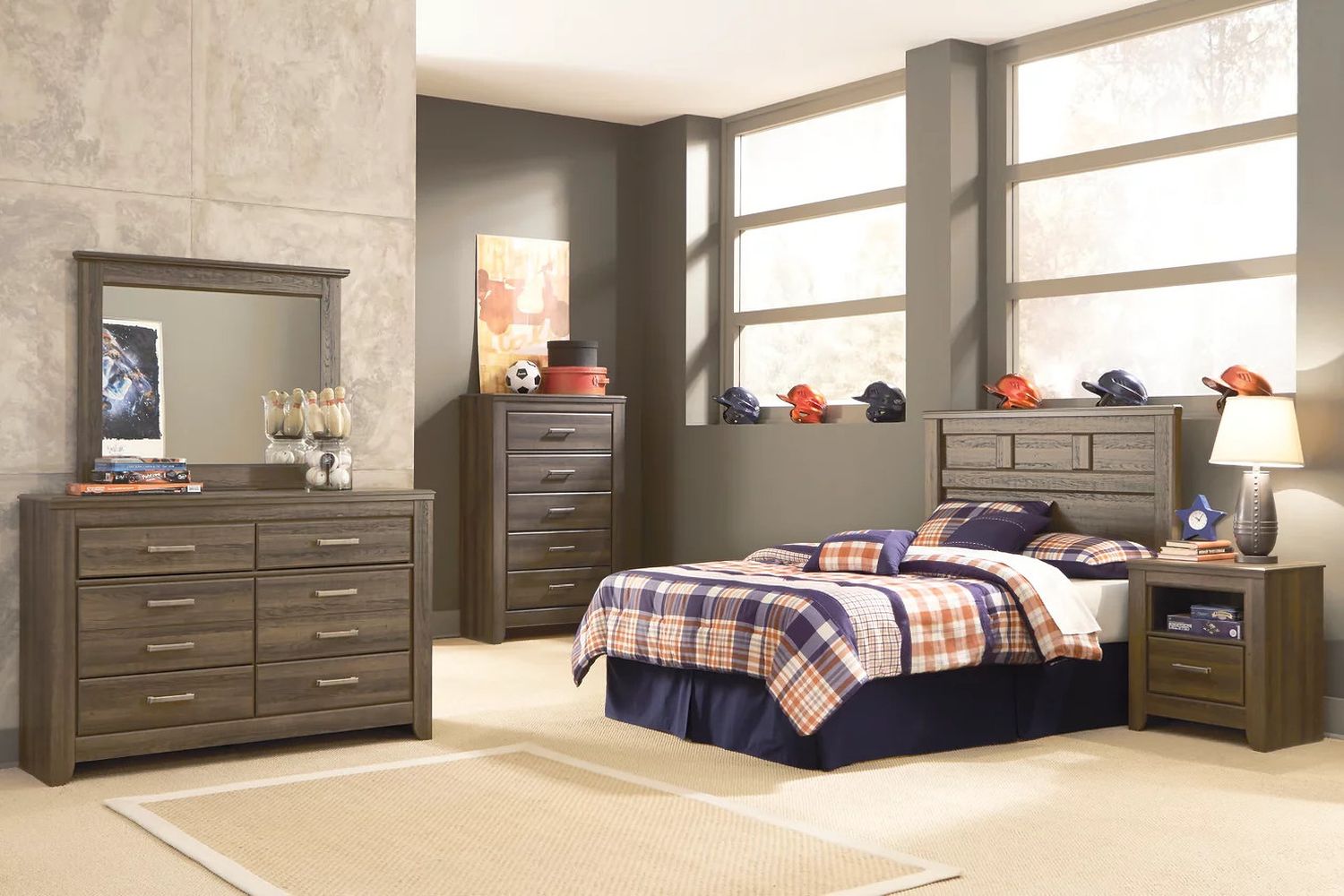 Juararo Five Drawer Chest B25146